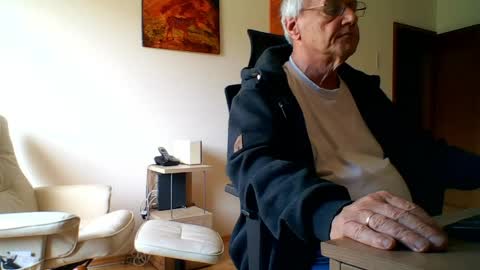 Snapshot of camcologne chatting on 25, 4, 2026 camcologne online show from 25, 4, 2026