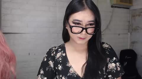 Snapshot of camela_star chatting on 13, 10, 2025 camela_star online show from 13, 10, 2025