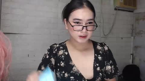 Snapshot of camela_star chatting on 25, 10, 2025 camela_star online show from 25, 10, 2025