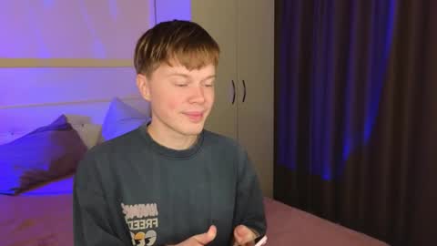 Snapshot of cameron_crowly chatting on 16, 11, 2025 Cameron online show from 16, 11, 2025