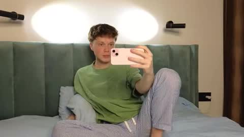 Snapshot of cameron_crowly chatting on 3, 2, 2026 Cameron online show from 3, 2, 2026
