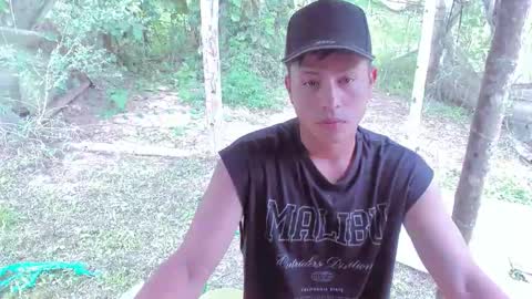 Snapshot of cameron_re chatting on 21, 10, 2025 cameron_re online show from 21, 10, 2025