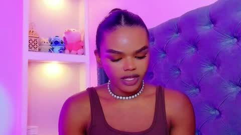 camiestrada online show from 19, 10, 2025