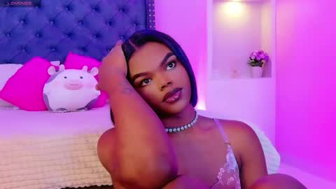 camiestrada online show from 10, 11, 2025