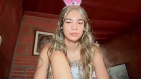 camii19y online show from 31, 10, 2025