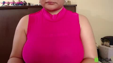 Snapshot of camiilahotxxx chatting on 6, 12, 2024 Camila  online show from 6, 12, 2024
