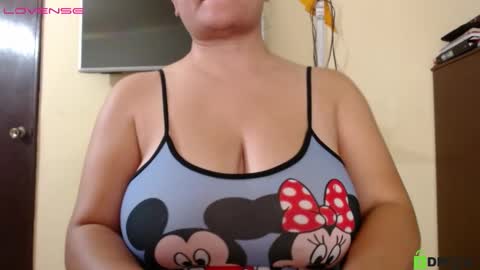 Snapshot of camiilahotxxx chatting on 11, 3, 2025 Camila  online show from 11, 3, 2025