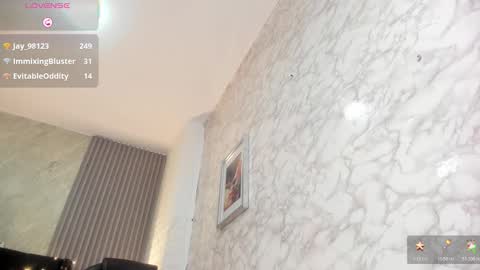 Snapshot of camila__bouzas chatting on 17, 12, 2025 camila__bouzas online show from 17, 12, 2025