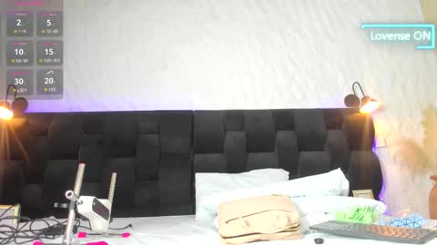 camila__gomez_ online show from 23, 11, 2025