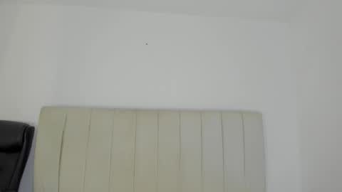 Cami online show from 6, 3, 2025