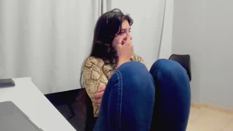 Snapshot of camila_berk chatting on 2, 12, 2025 Cami online show from 2, 12, 2025