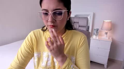 Camila buitrago online show from 15, 3, 2026