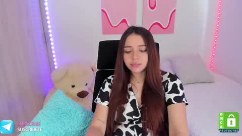 Snapshot of camila_ec2 chatting on 11, 2, 2025 C A M I online show from 11, 2, 2025