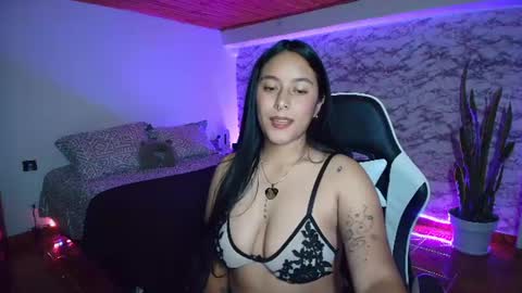 Snapshot of camila_iroose chatting on 20, 6, 2026 Camila Roose online show from 20, 6, 2026