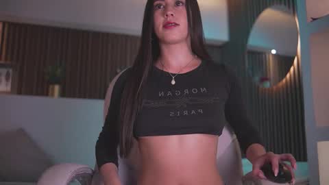 camila_martinez9 online show from 8, 1, 2026