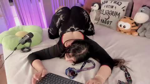 Snapshot of camila_matinez_ chatting on 17, 2, 2025 Camila online show from 17, 2, 2025