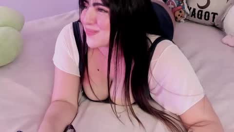 Snapshot of camila_matinez_ chatting on 9, 9, 2025 Camila online show from 9, 9, 2025