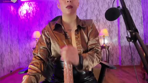 Snapshot of camilaachain chatting on 15, 1, 2025 online show from 15, 1, 2025