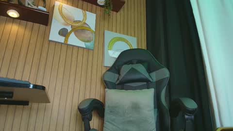 Snapshot of camilaachain chatting on 12, 11, 2025 online show from 12, 11, 2025