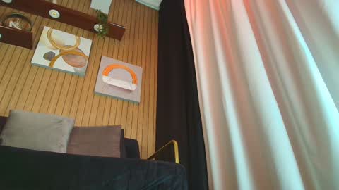 Snapshot of camilaachain chatting on 19, 11, 2025 online show from 19, 11, 2025