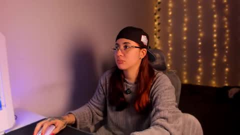 Snapshot of camilaalee chatting on 28, 10, 2025 CAMILAA LEE online show from 28, 10, 2025