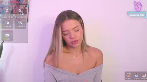 Camila Monroee  online show from 6, 11, 2025