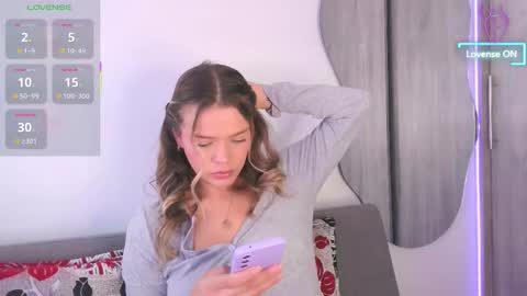 Camila Monroee  online show from 17, 12, 2025