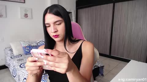 X IGcamiryan01 online show from 13, 2, 2025