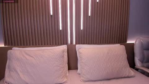 camile_cute online show from 18, 12, 2025