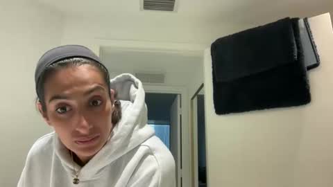 Snapshot of camiliakxoxo chatting on 28, 2, 2026 camiliakxoxo online show from 28, 2, 2026