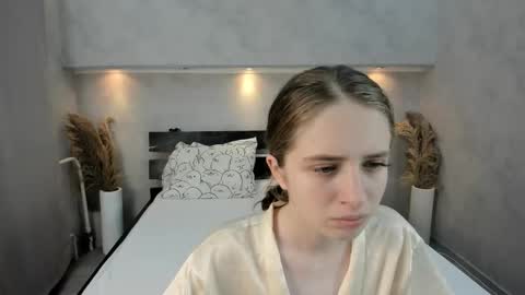 Camilla online show from 31, 10, 2025