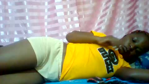 camillah_sweet online show from 6, 4, 2026