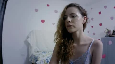 Snapshot of camille_20 chatting on 24, 9, 2025 Camille online show from 24, 9, 2025