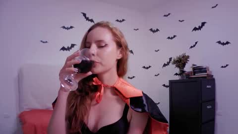 Snapshot of camille_20 chatting on 2, 10, 2025 Camille online show from 2, 10, 2025