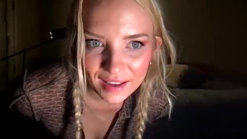 Snapshot of camilleclairexo chatting on 12, 5, 2026 camilleclairexo online show from 12, 5, 2026