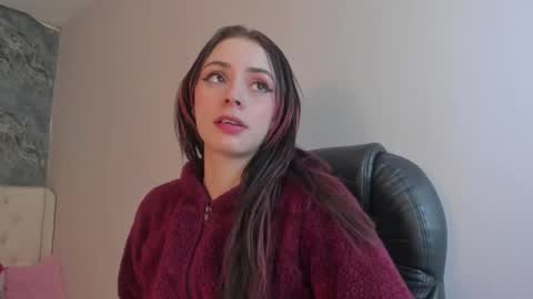 C A M I L L E N    Help me get to the top online show from 28, 2, 2025