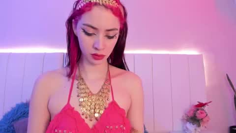 C A M I L L E N    Help me get to the top online show from 14, 11, 2025