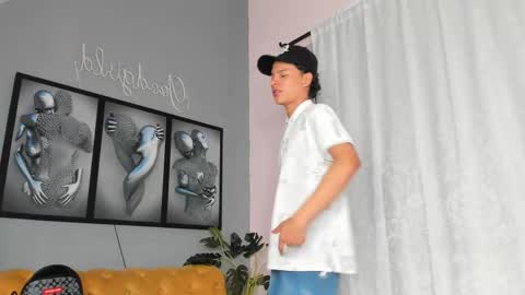 Camillo Virgil online show from 22, 12, 2025