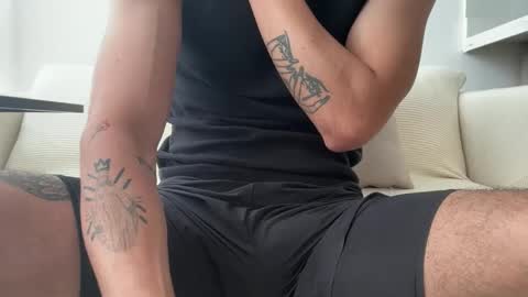 Snapshot of camilo__ chatting on 8, 5, 2026 camilo online show from 8, 5, 2026