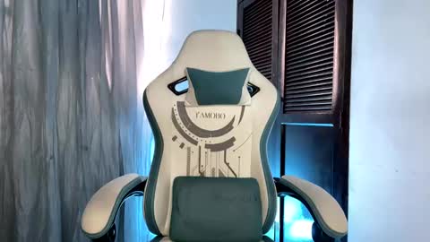 camilo_contre21 online show from 8, 2, 2025