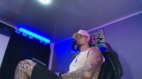 Snapshot of camiloalvarezzz3 chatting on 17, 1, 2026 CAMILO online show from 17, 1, 2026