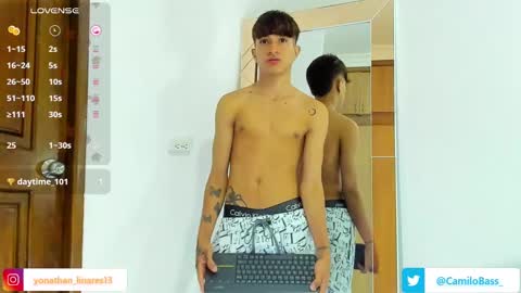 Snapshot of camilobass_ chatting on 6, 12, 2024 Camilo Bass online show from 6, 12, 2024