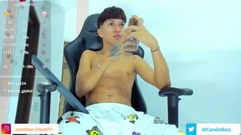 Snapshot of camilobass_ chatting on 24, 1, 2025 Camilo Bass online show from 24, 1, 2025