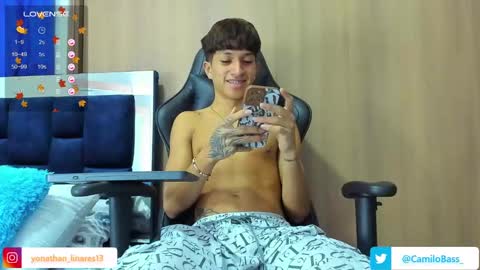 Snapshot of camilobass_ chatting on 8, 2, 2025 Camilo Bass online show from 8, 2, 2025