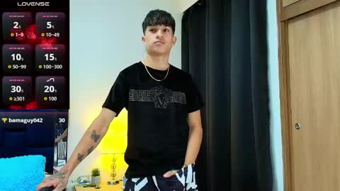 Snapshot of camilobass_ chatting on 19, 5, 2026 Camilo Bass online show from 19, 5, 2026