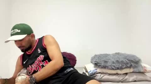 Snapshot of camilor_30 chatting on 8, 11, 2025 camilor_30 online show from 8, 11, 2025