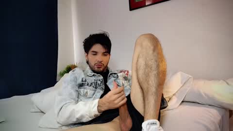 Snapshot of camilosaennz chatting on 4, 2, 2025 camilo online show from 4, 2, 2025