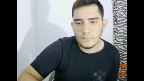 Snapshot of camilowhite_ chatting on 21, 10, 2025 Camilowhite  online show from 21, 10, 2025