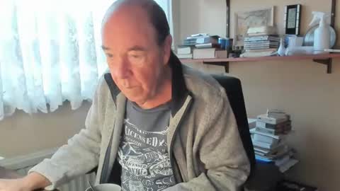 Cammee online show from 13, 2, 2025