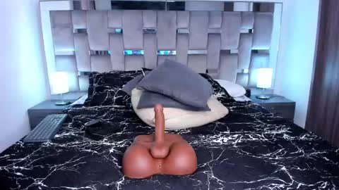 Camila online show from 22, 2, 2025